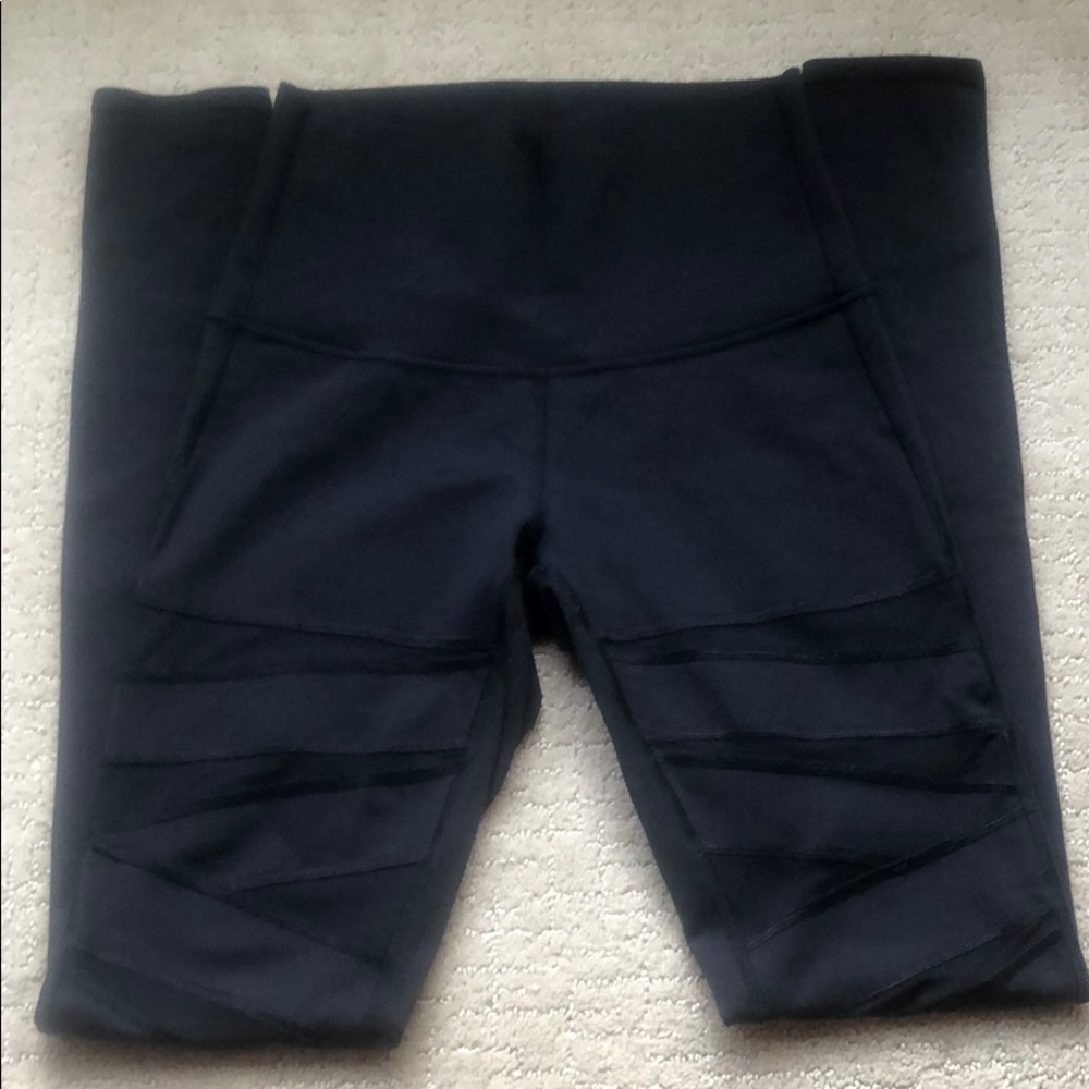 Lululemon Tech Mesh Wunder Under Pant Size 6 - image 1